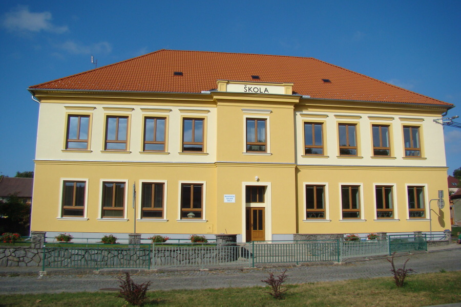 Základní školy získají na modernizaci 950 milionů