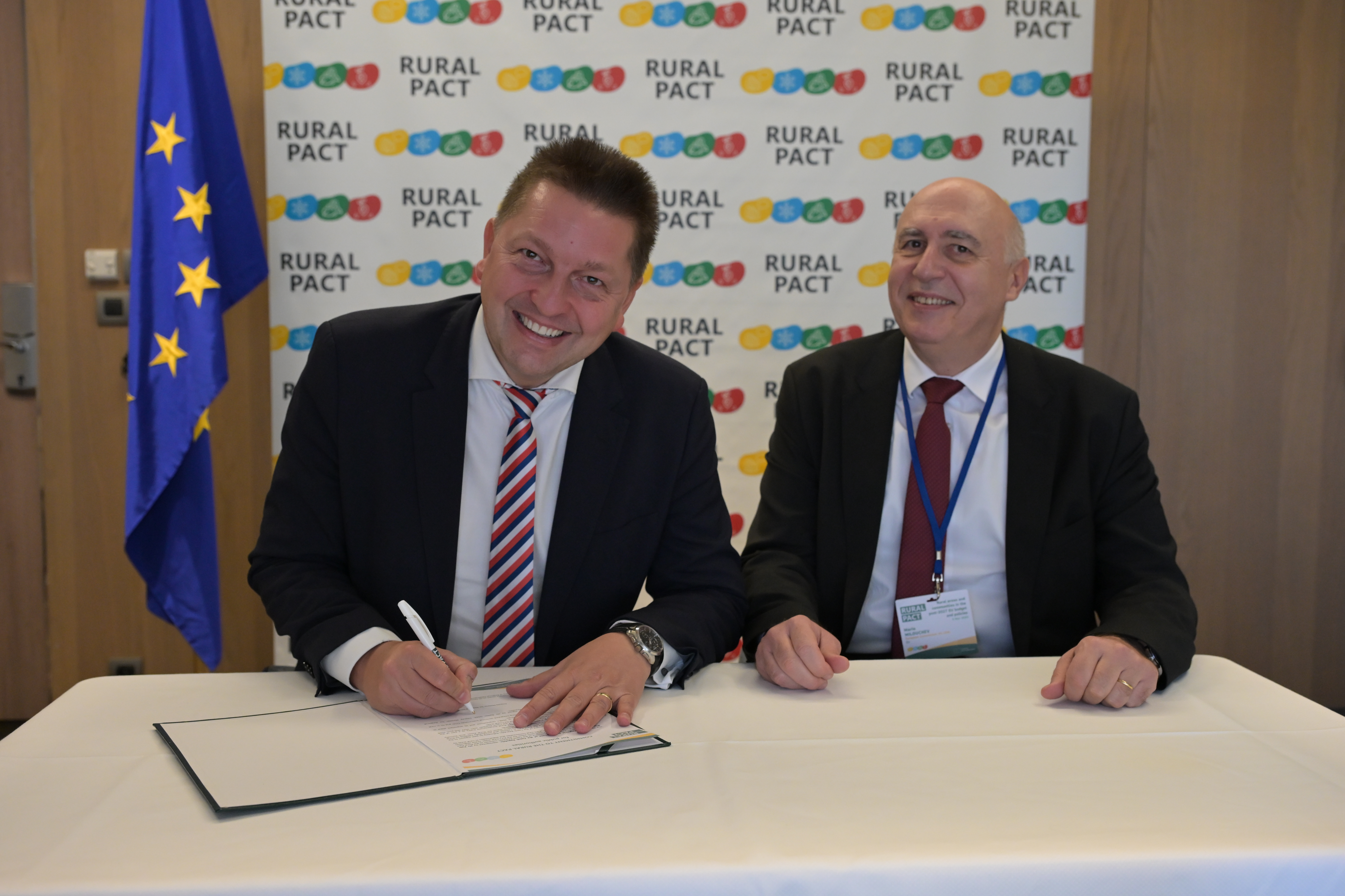 MMR se připojilo k Paktu pro venkov EU. Podpoří například rovný přístup k technologiím nebo dostupnost služeb