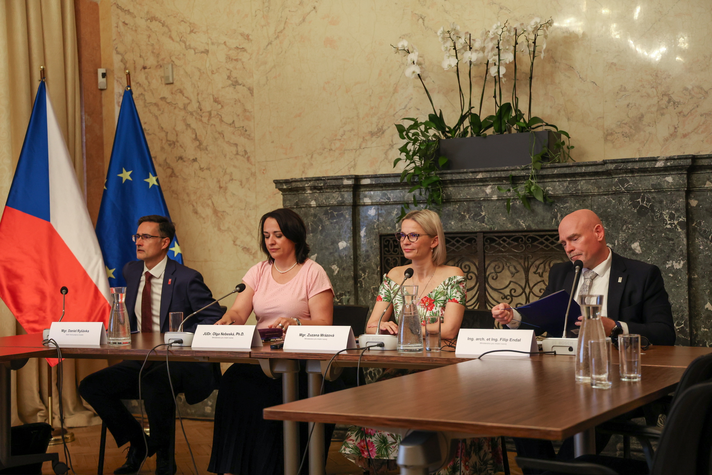 MMR zajistilo přes 8 miliard korun na dostupné nájemní bydlení. Připravené projekty obcí dostanou ša